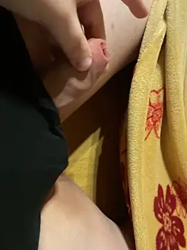 Max 2515 online show from December 22, 4:06 pm