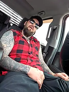 Beardedtattood online show from November 25, 2:08 pm