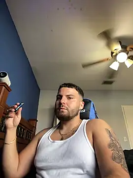 Snapshot of MasterKvn chatting on December 12, 7:04 pm MasterKvn online show from December 12, 7:04 pm