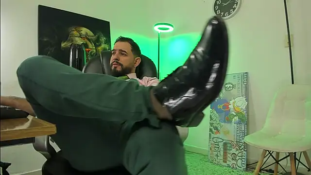 Ethan Castellano online show from November 25, 9:06 pm