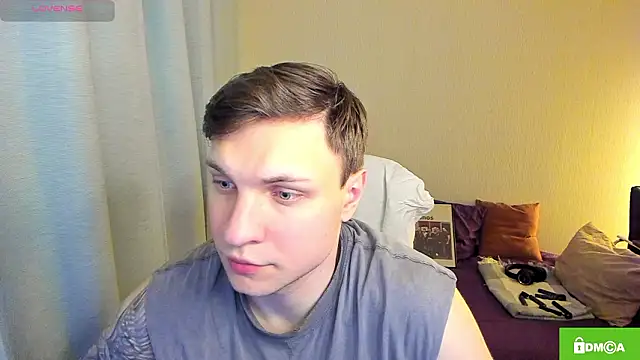 handsome guy01 online show from March 5, 2:41 am