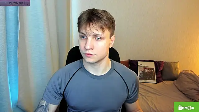 handsome guy01 online show from February 10, 12:32 pm