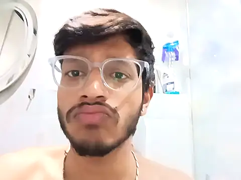 skinnyyyyyyyyy online show from February 25, 4:24 am