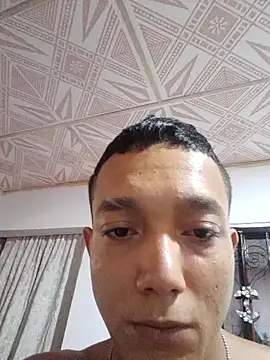 Snapshot of tayson_ chatting on January 18, 3:59 pm tayson  online show from January 18, 3:59 pm
