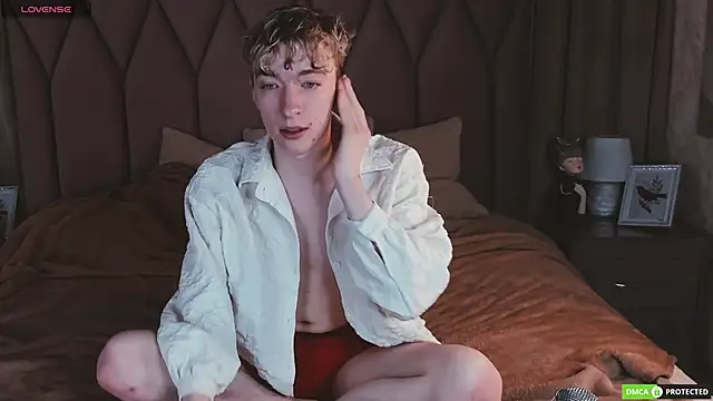 TrevorBenson online show from December 2, 3:09 am