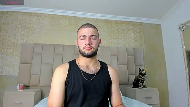 MaximusDick1  online show from November 11, 3:11 am