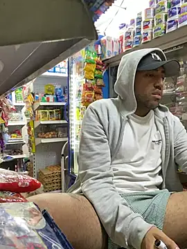 JuanZapata33 online show from February 27, 11:26 pm