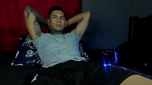 Travistanner 28 online show from March 2, 12:54 am