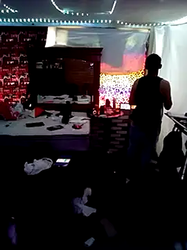 christphor online show from December 12, 2:55 pm