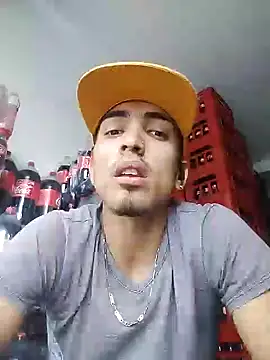 jeremy scott online show from January 30, 7:48 pm