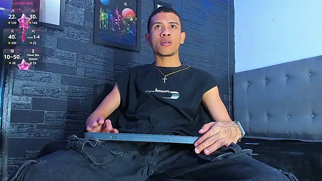 Romancartier 1 online show from October 5, 5:33 am