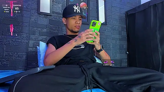 Romancartier 1 online show from September 14, 6:04 am