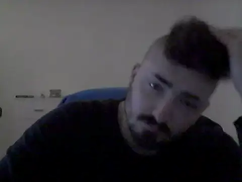 Snapshot of Hkl95555 chatting on October 26, 12:12 am Hkl95555 online show from October 26, 12:12 am