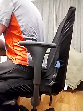 25mitch online show from December 22, 4:26 pm