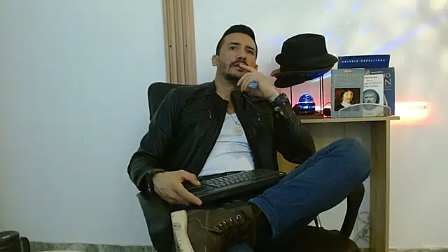 Reiko 85  online show from November 15, 3:58 pm