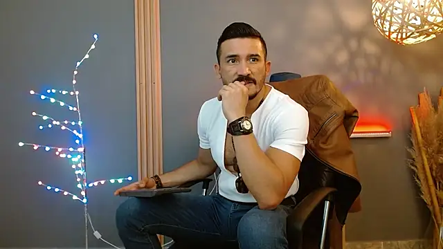 Reiko 85  online show from February 7, 7:30 pm