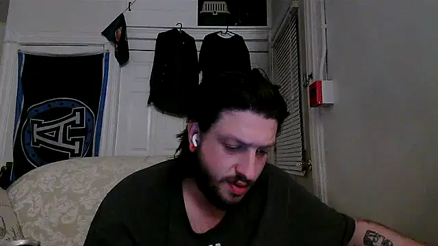 Snapshot of Marksoyer chatting on September 19, 6:03 am Marksoyer online show from September 19, 6:03 am