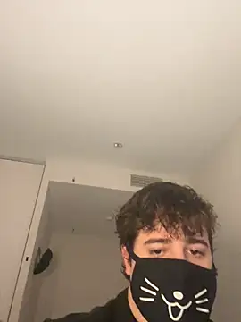 Snapshot of Your_femboy24 chatting on January 22, 8:17 pm Your femboy24 online show from January 22, 8:17 pm