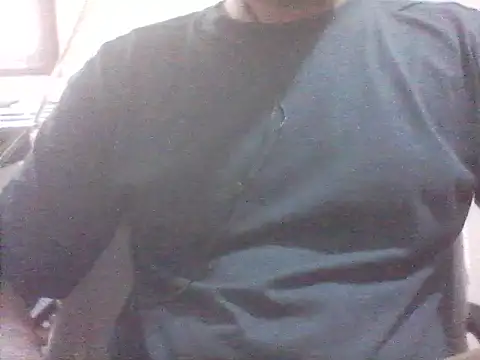 knighttriderr online show from December 6, 8:26 am