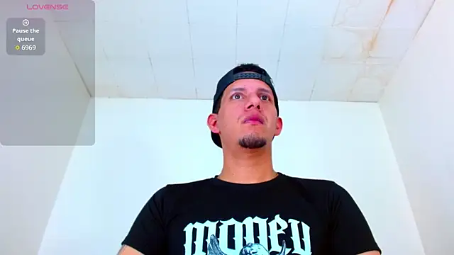 Snapshot of kevin__fox_ chatting on September 22, 7:13 pm kevin  fox  online show from September 22, 7:13 pm
