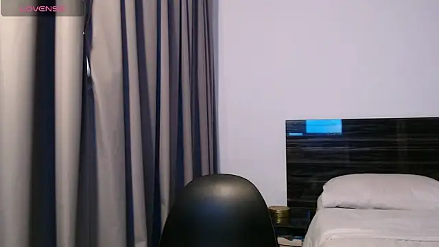 Snapshot of FaustoCock chatting on March 21, 2:18 pm FaustoCock online show from March 21, 2:18 pm