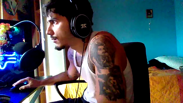 Badboyi1997 online show from October 29, 3:26 pm