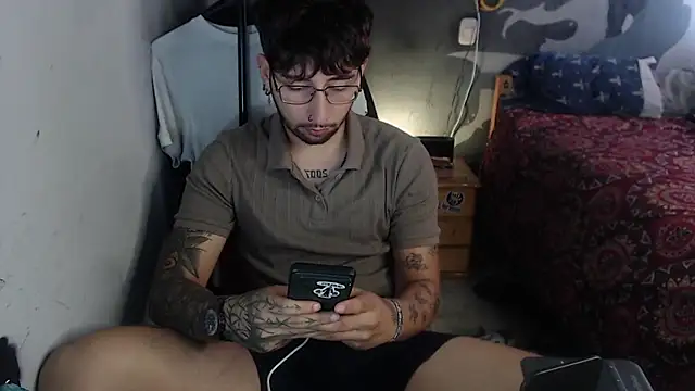 Dereck Dickson online show from November 6, 4:54 pm