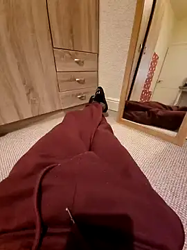 Snapshot of realityyshowww chatting on December 18, 6:03 pm realityyshowww online show from December 18, 6:03 pm