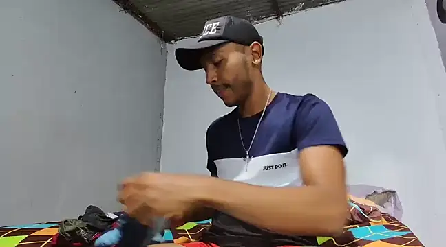 Snapshot of jeffblack2 chatting on February 21, 12:28 pm jeffblack2 online show from February 21, 12:28 pm