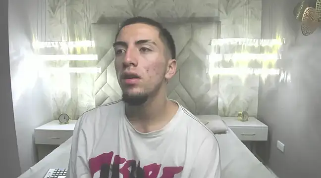 Snapshot of King_Dante_ chatting on February 8, 8:10 pm King Dante  online show from February 8, 8:10 pm