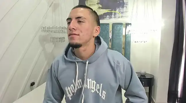 Snapshot of King_Dante_ chatting on January 17, 8:04 pm King Dante  online show from January 17, 8:04 pm