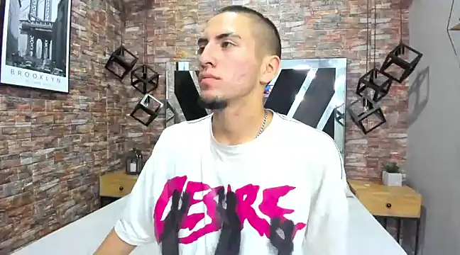 Snapshot of King_Dante_ chatting on January 7, 8:21 pm King Dante  online show from January 7, 8:21 pm