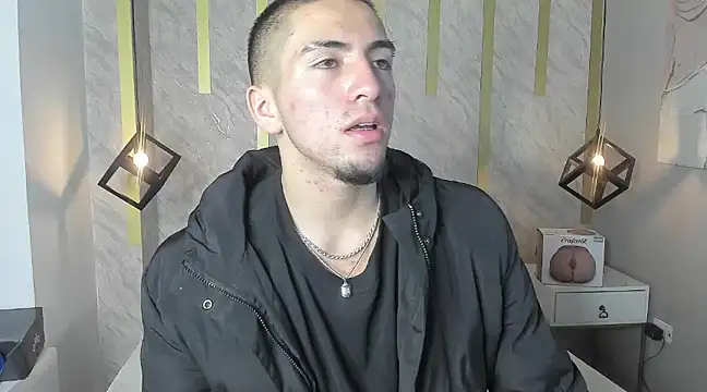 Snapshot of King_Dante_ chatting on March 10, 8:12 pm King Dante  online show from March 10, 8:12 pm