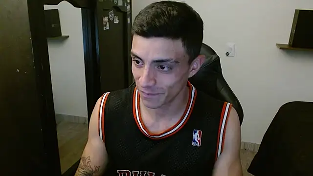 kv   xxx  online show from March 18, 9:40 pm