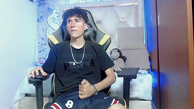 johnny cagee online show from October 25, 5:42 am