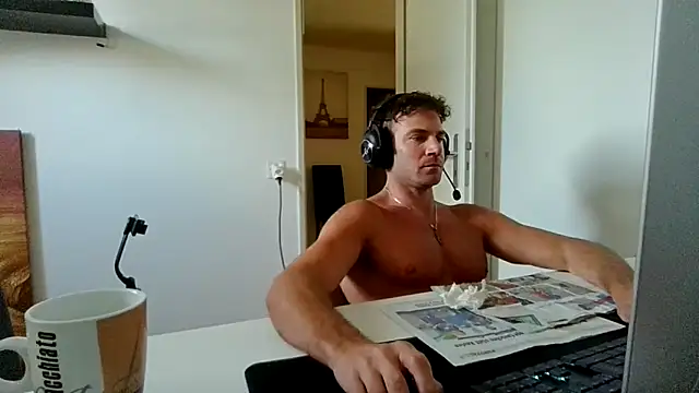 alpha-hunk online show from June 17, 1:13 pm