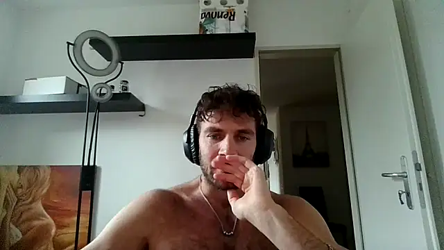 alpha-hunk online show from November 26, 1:14 pm