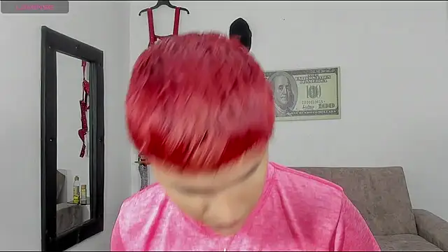 Snapshot of Lyam_ap chatting on December 18, 9:25 am Lyam ap online show from December 18, 9:25 am