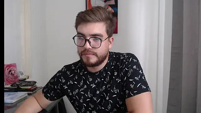 Dylanwish online show from December 19, 8:23 pm