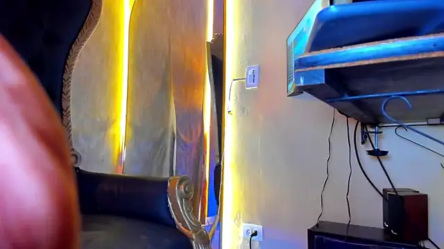 thaddeus king online show from November 20, 11:36 pm