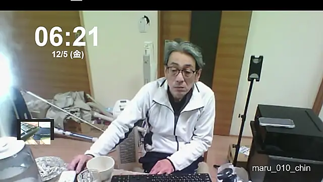 mama010-chan online show from December 5, 9:22 pm