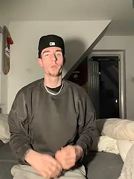 MikesWood21 online show from January 10, 3:50 am