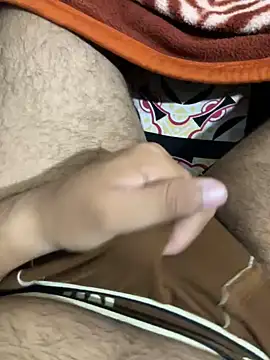 Snapshot of studdboyy chatting on December 20, 4:57 pm studdboyy online show from December 20, 4:57 pm