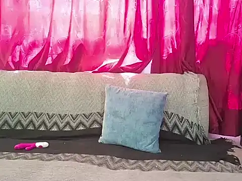 yazforeSolo online show from October 2, 4:22 pm