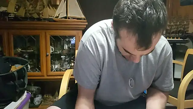 ScubaStevex online show from March 8, 7:34 am