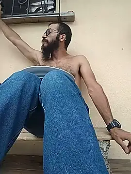 hairyserious online show from July 6, 9:05 pm