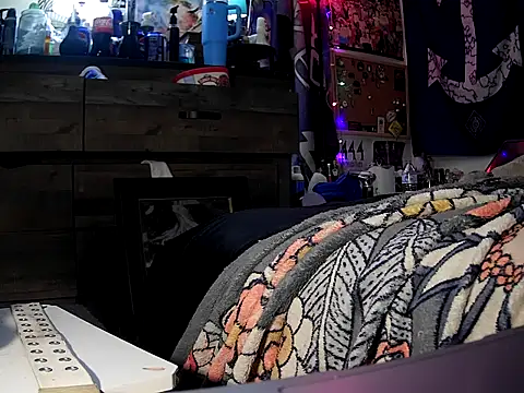 ATwinkie online show from November 10, 8:47 pm