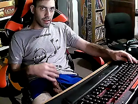 Snapshot of johnwood88 chatting on February 26, 7:09 am johnwood88 online show from February 26, 7:09 am