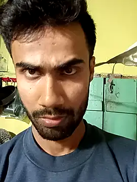 Skinny Bigass 23 online show from December 7, 6:48 pm