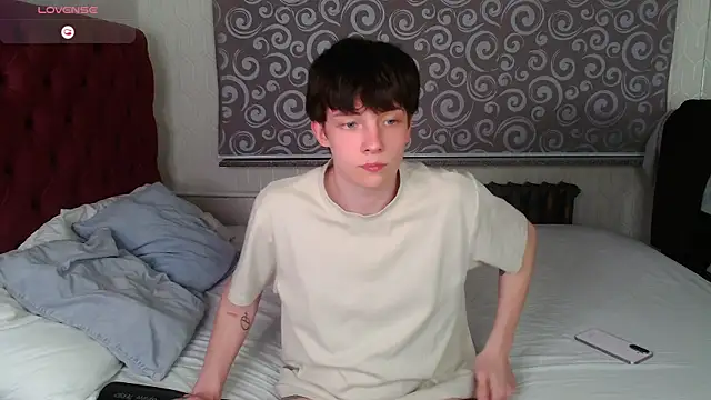 iwillfall online show from April 8, 8:06 pm